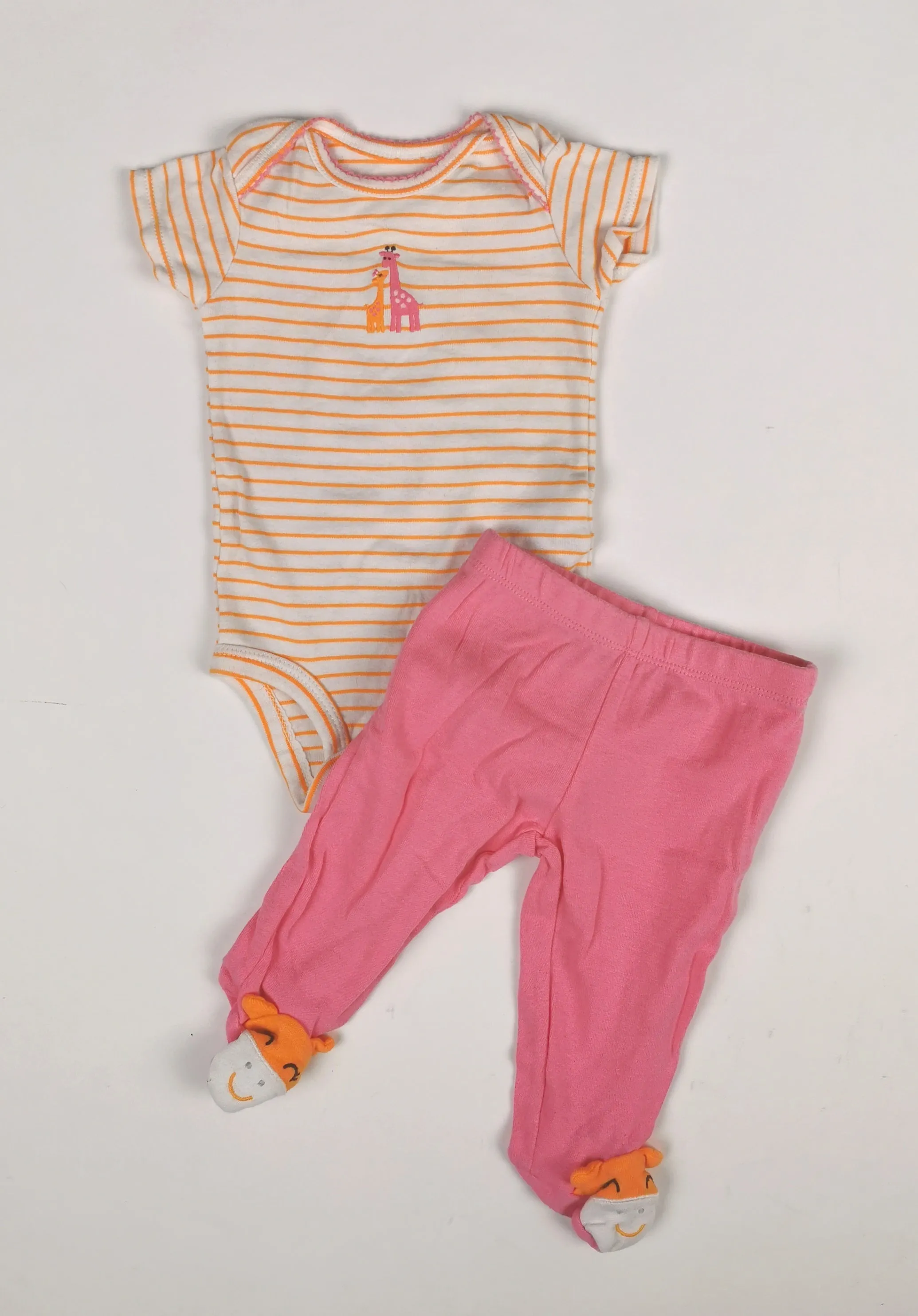 BABY GIRL SIZE 3 MONTHS - CARTER'S, Matching 2 Piece Sleep & Play Outfit EUC B16