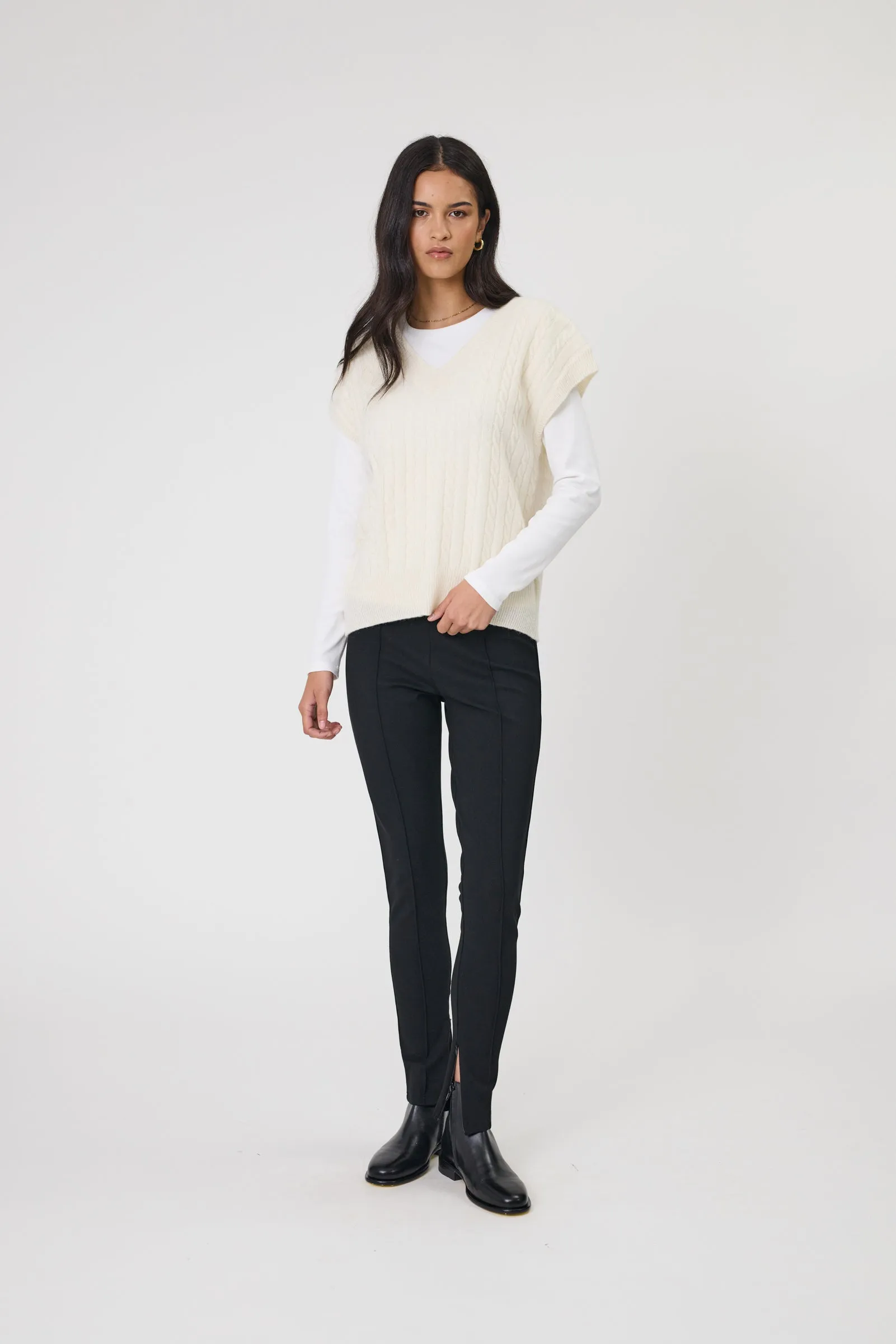 Copenhagen Cable Knit Vest - Ecru