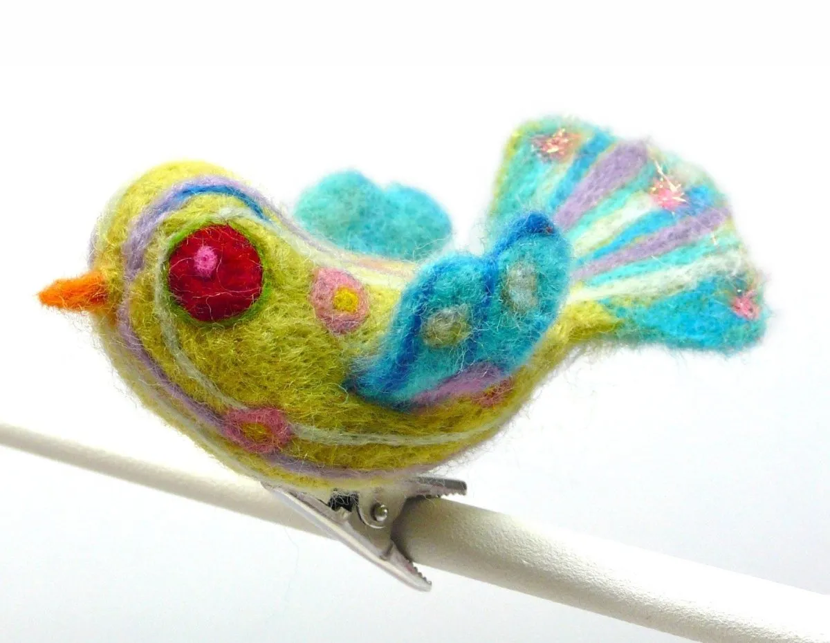 GillianGladrag Chirpy Chappy Needle Felted Bird Clip Kit