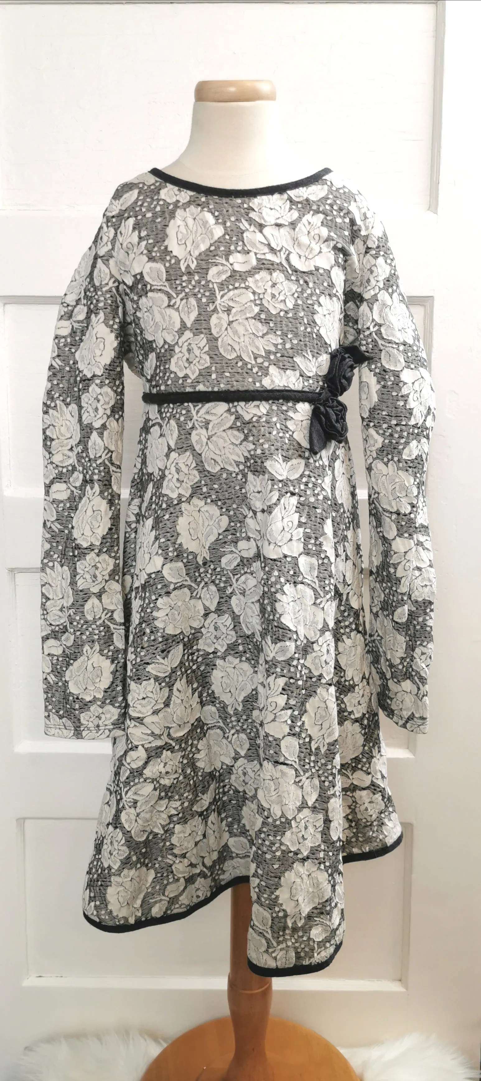 GIRL SIZE 14 YEARS - IRIS & IVY, Warm Floral Dress EUC B37