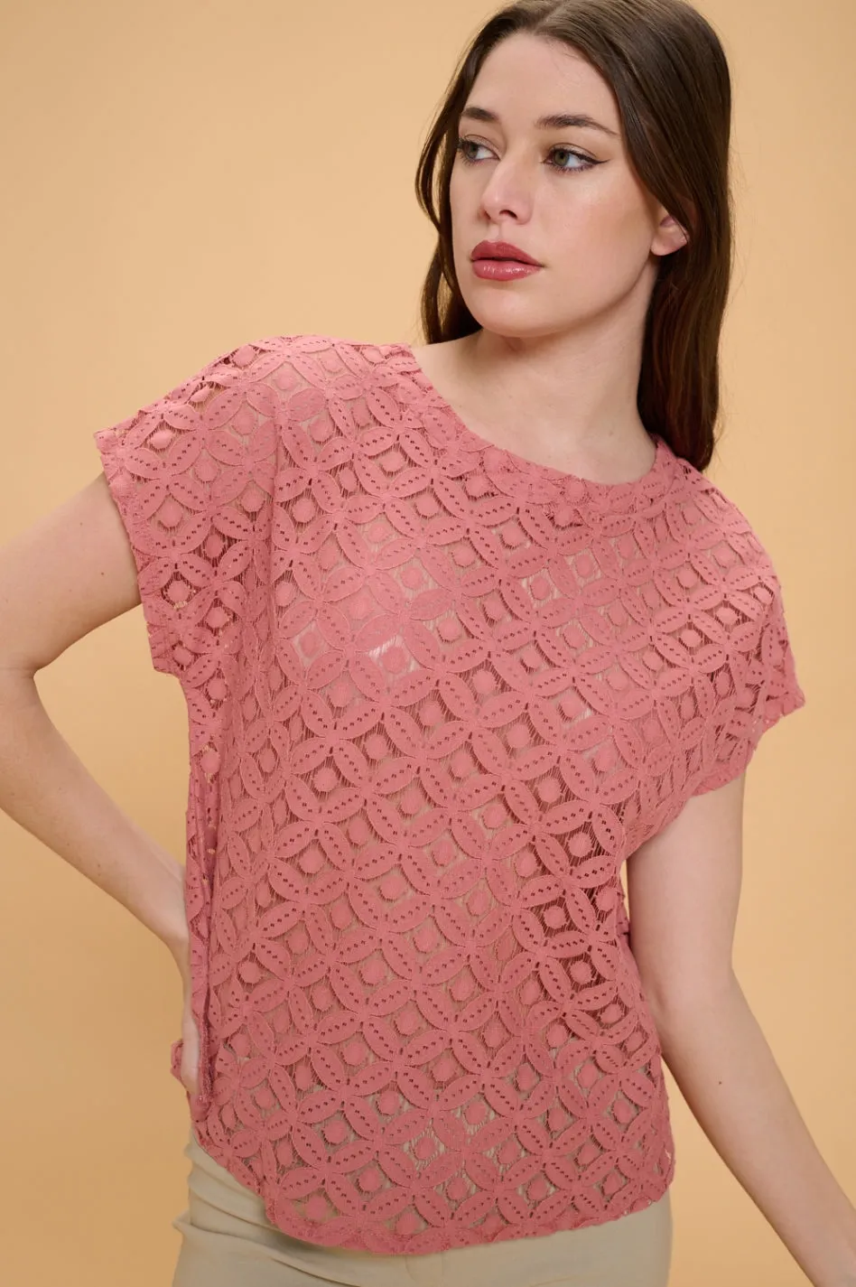 LACE SCOOP NECK DOLMAN TOP