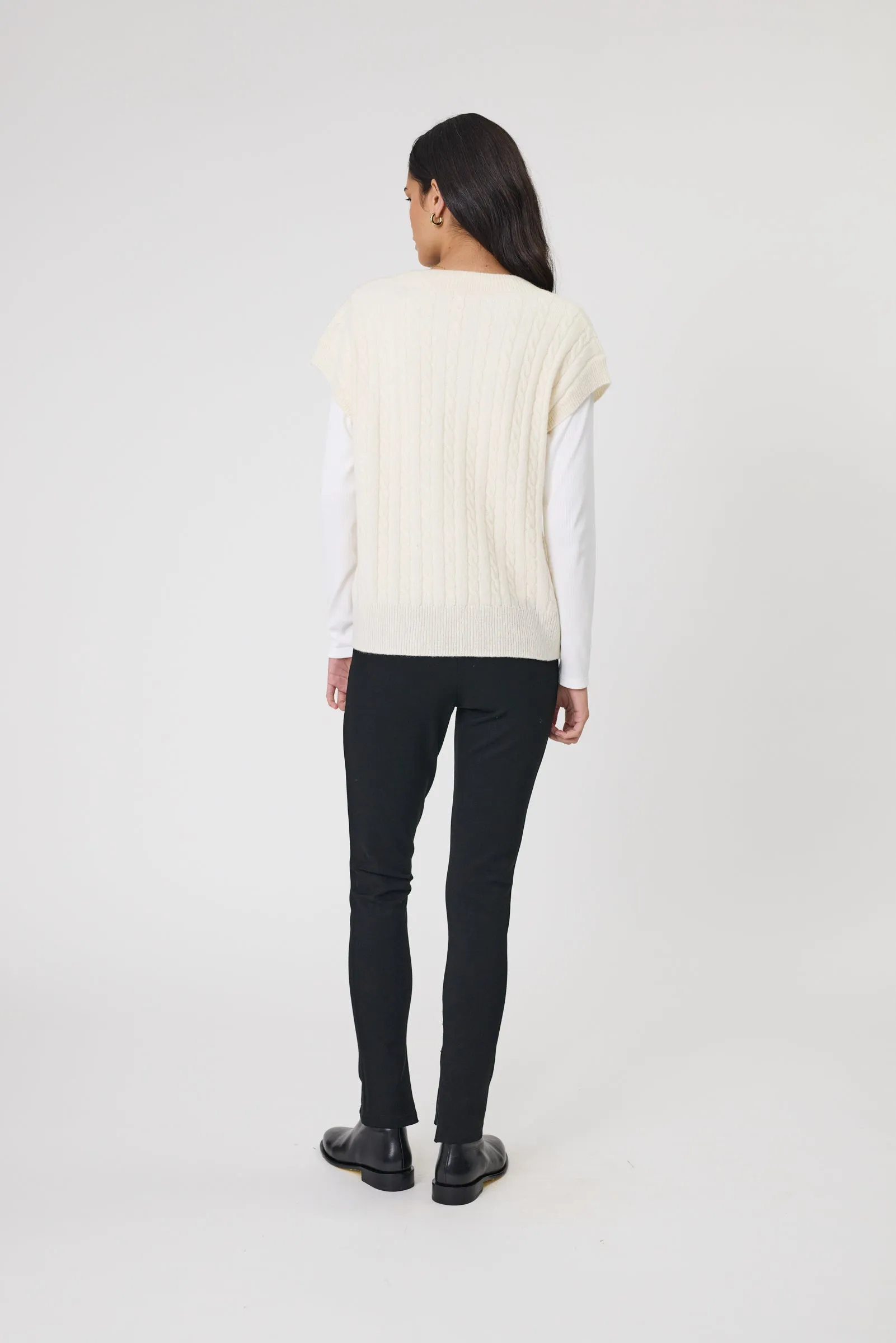 Marlow Copenhagen Cable Knit Vest - Ecru
