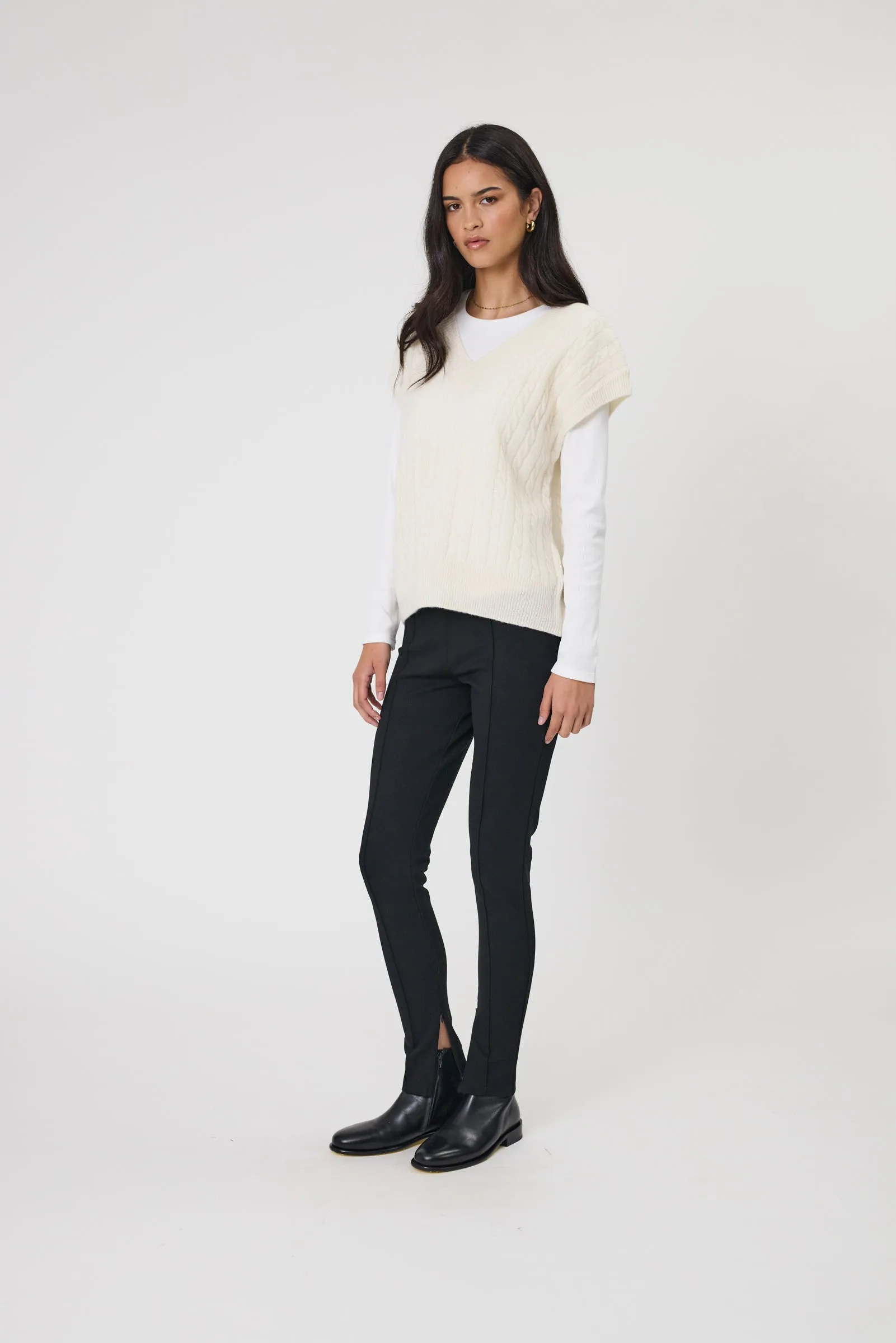 Marlow Copenhagen Cable Knit Vest - Ecru