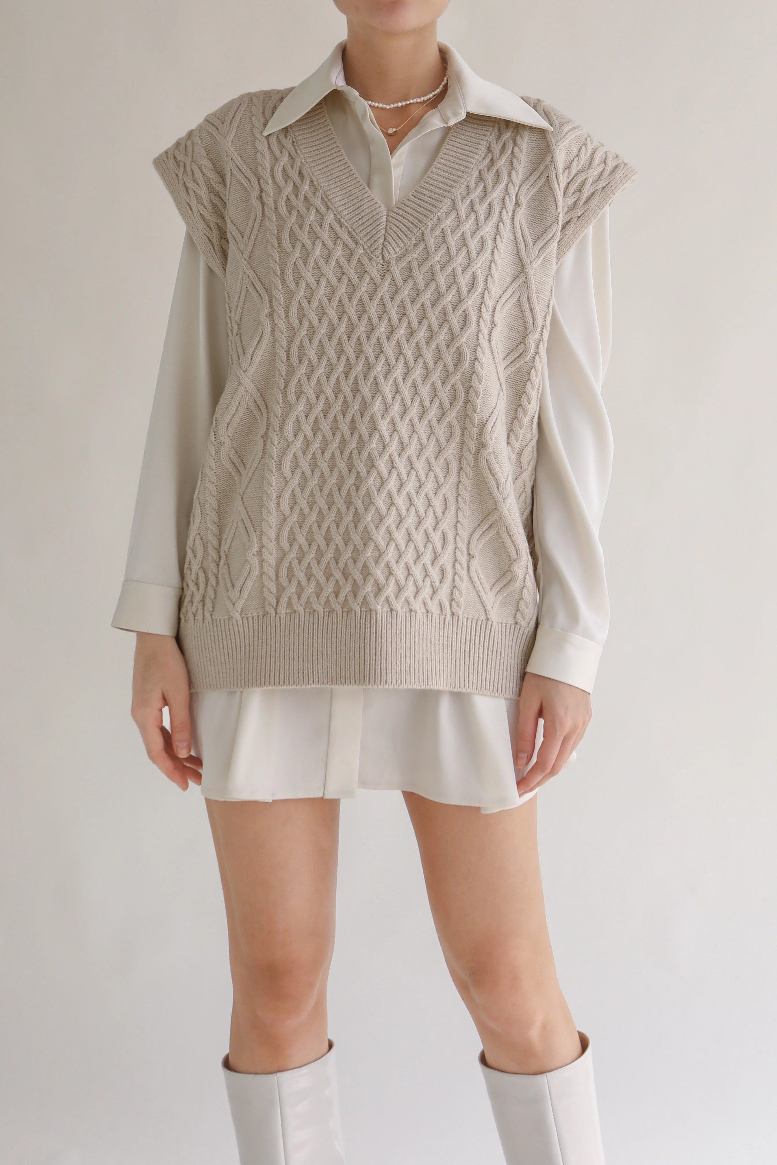 Nancy Cable Knit Vest - Beige