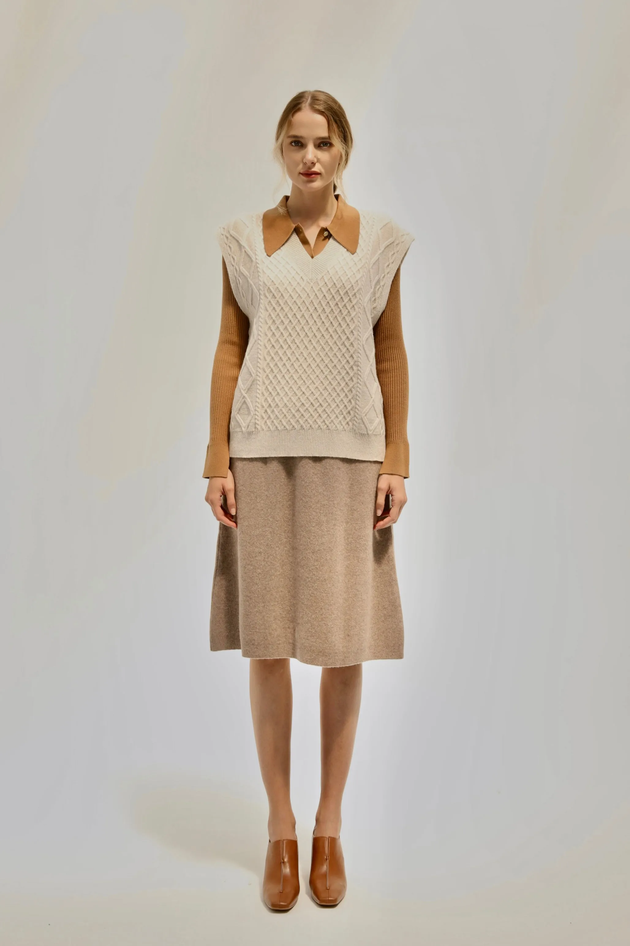 Nancy Cable Knit Vest - Beige