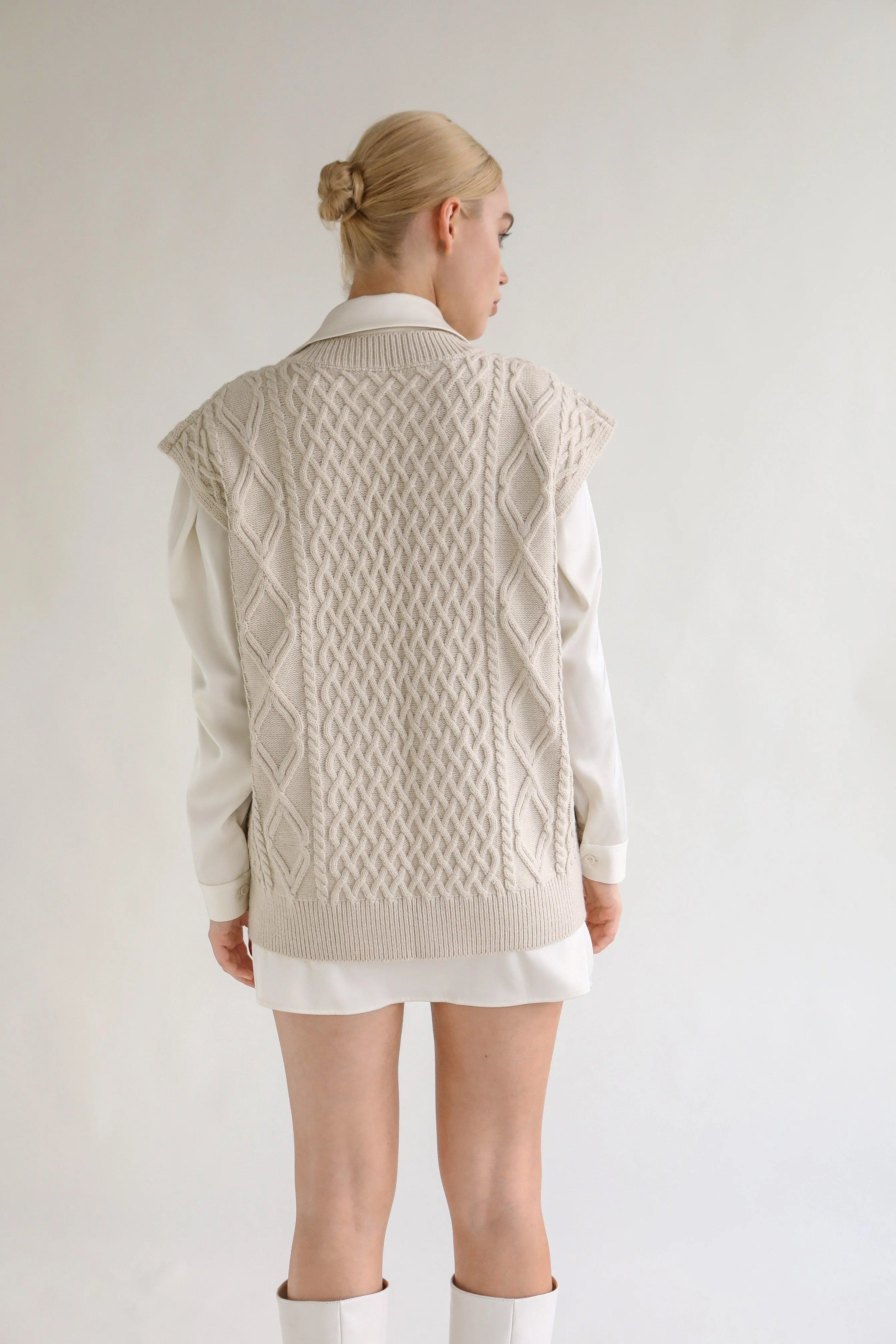Nancy Cable Knit Vest - Beige