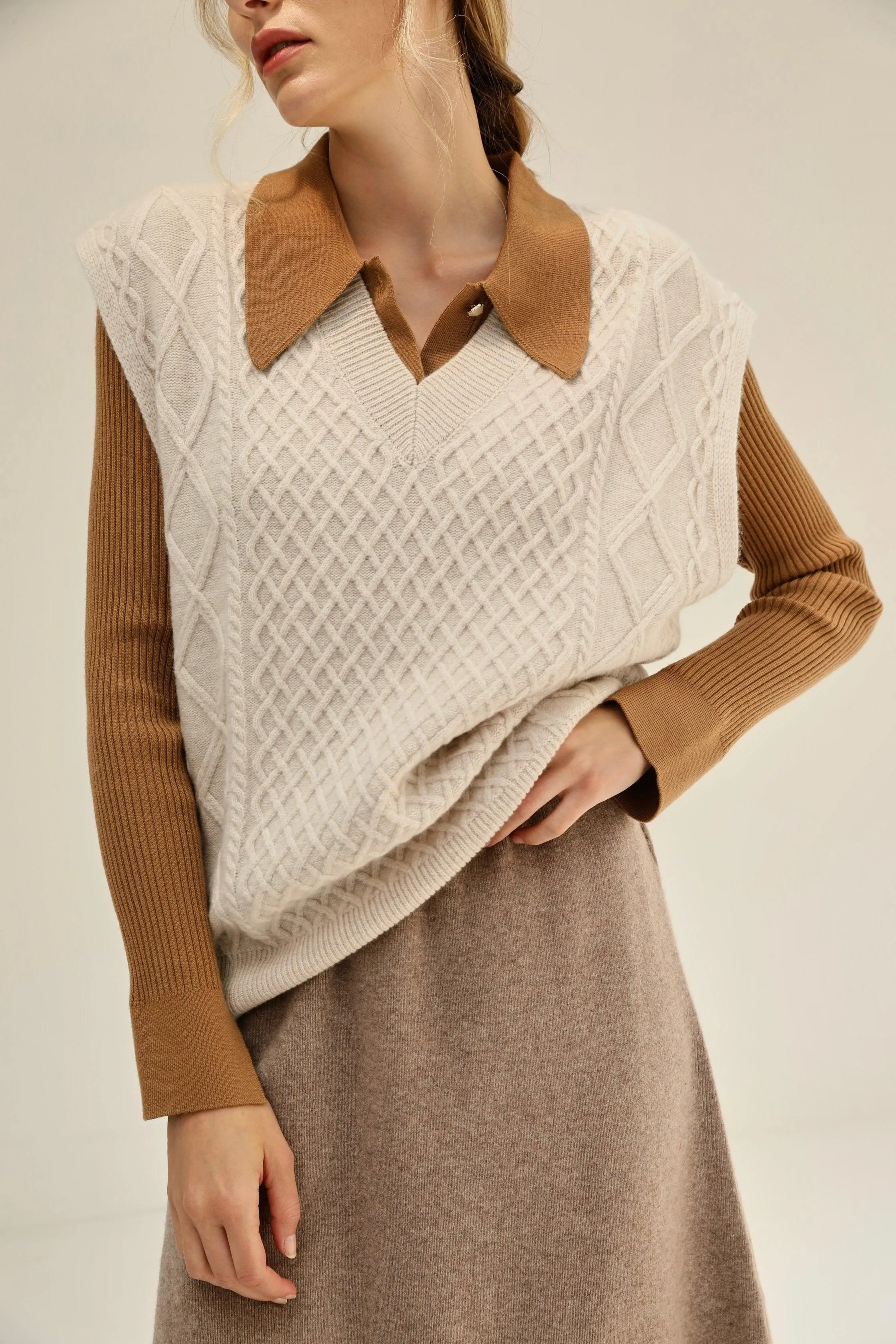 Nancy Cable Knit Vest - Beige