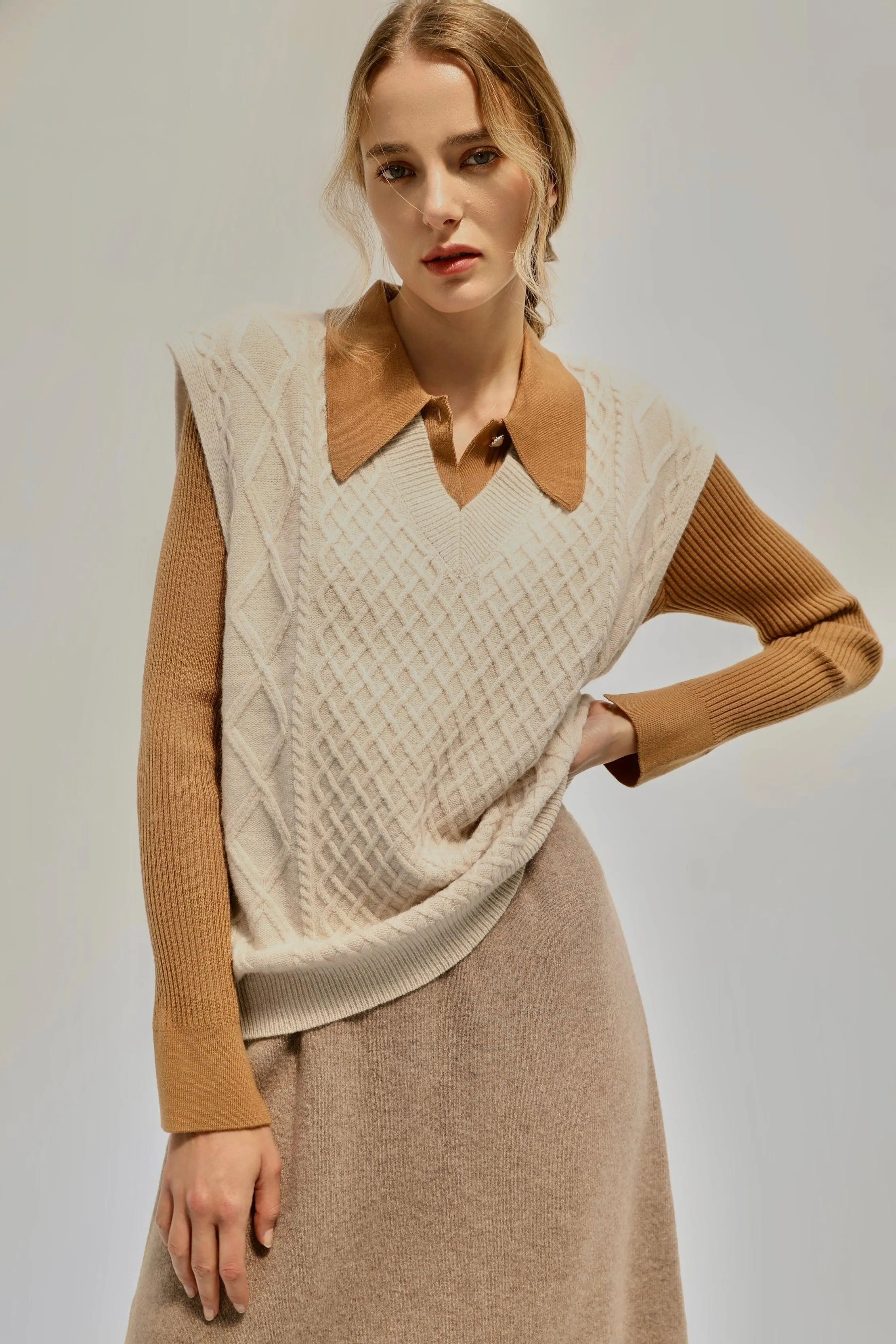 Nancy Cable Knit Vest - Beige