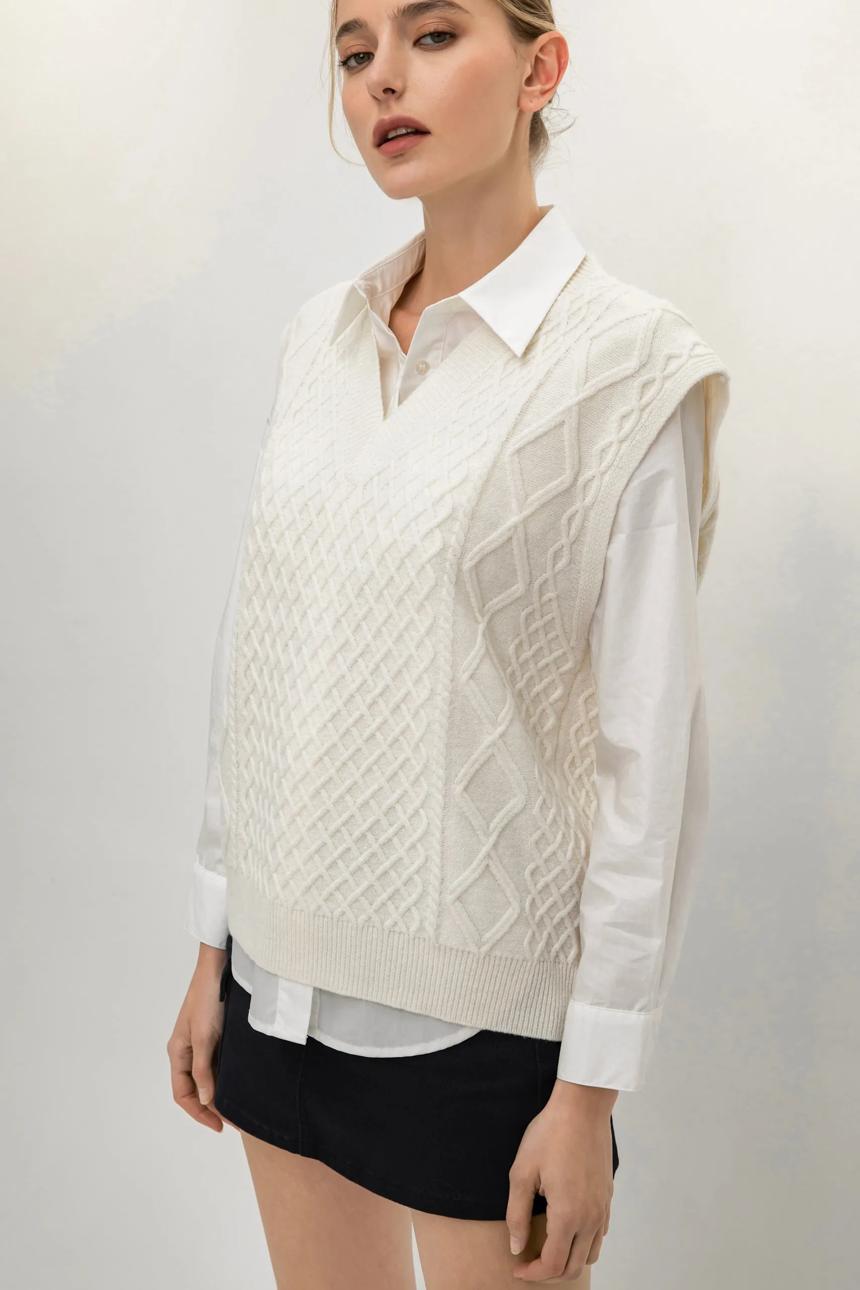 Nancy Cable Knit Vest - White