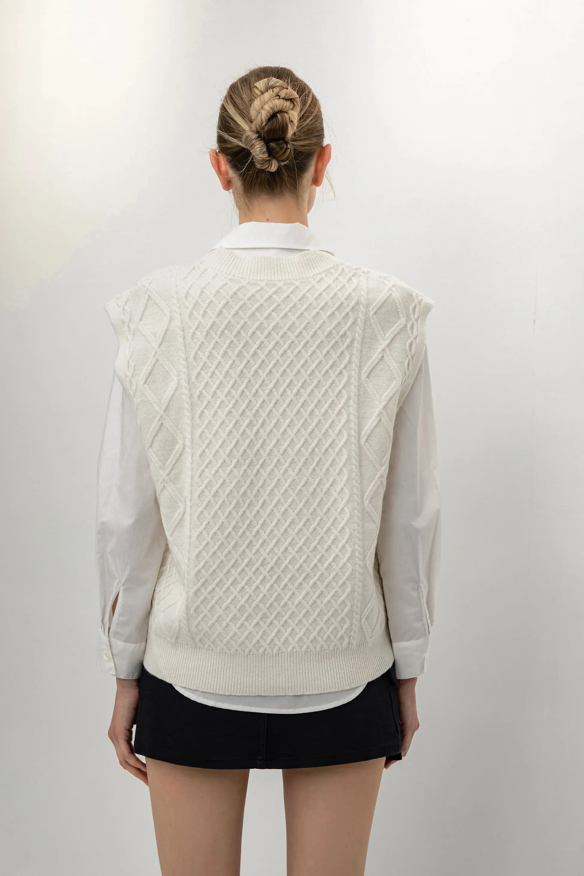Nancy Cable Knit Vest - White