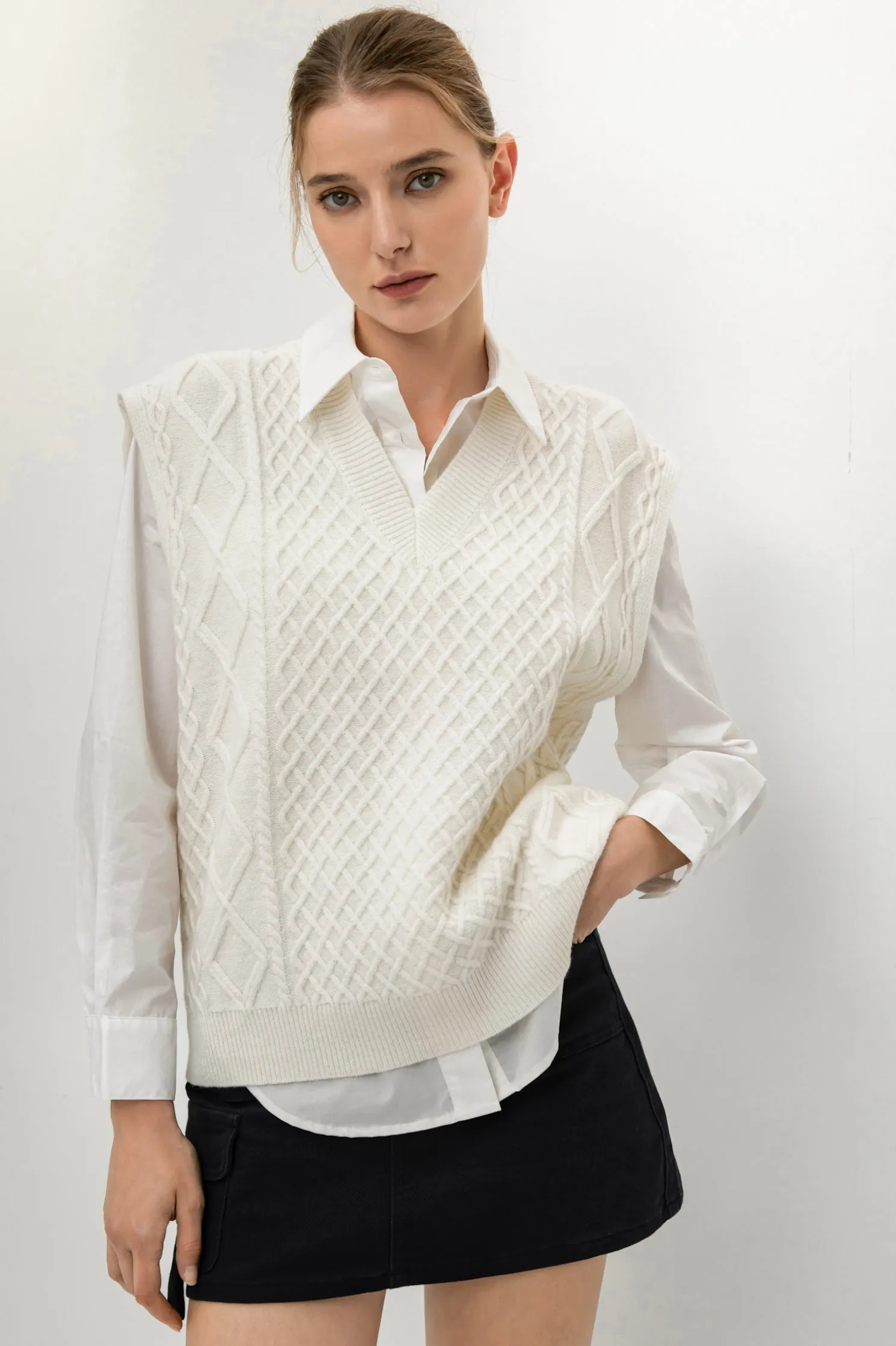 Nancy Cable Knit Vest - White