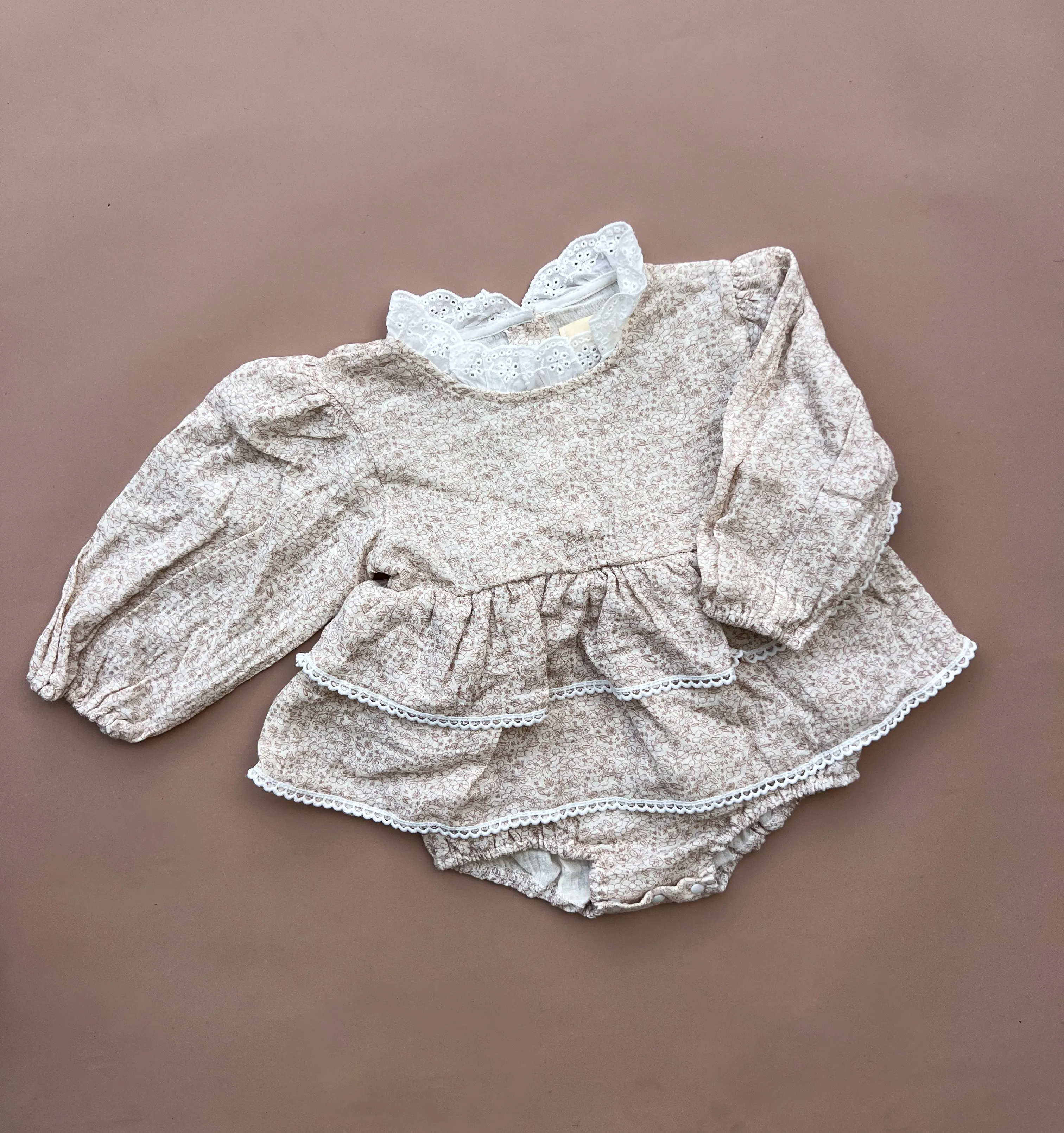 Olivia Romper - Neutral Floral