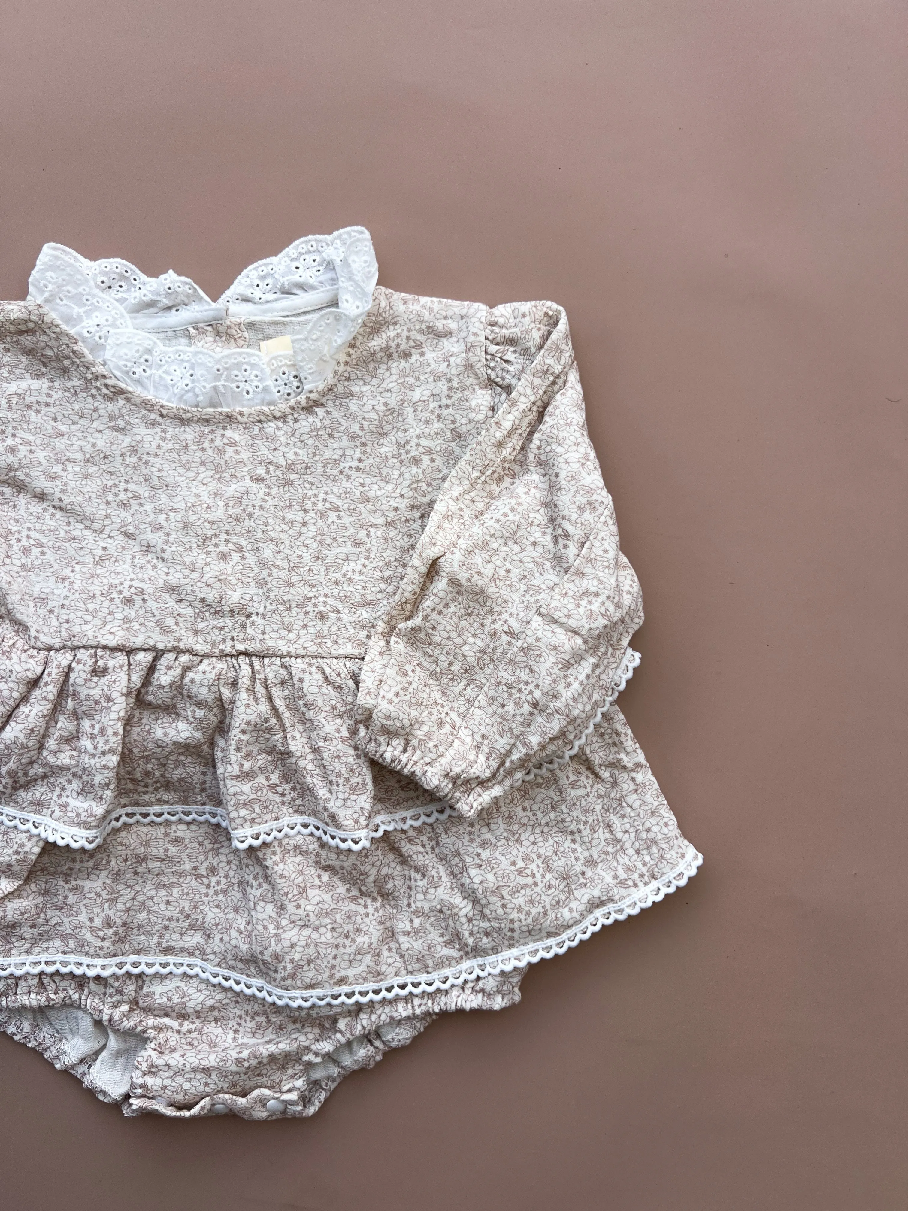 Olivia Romper - Neutral Floral