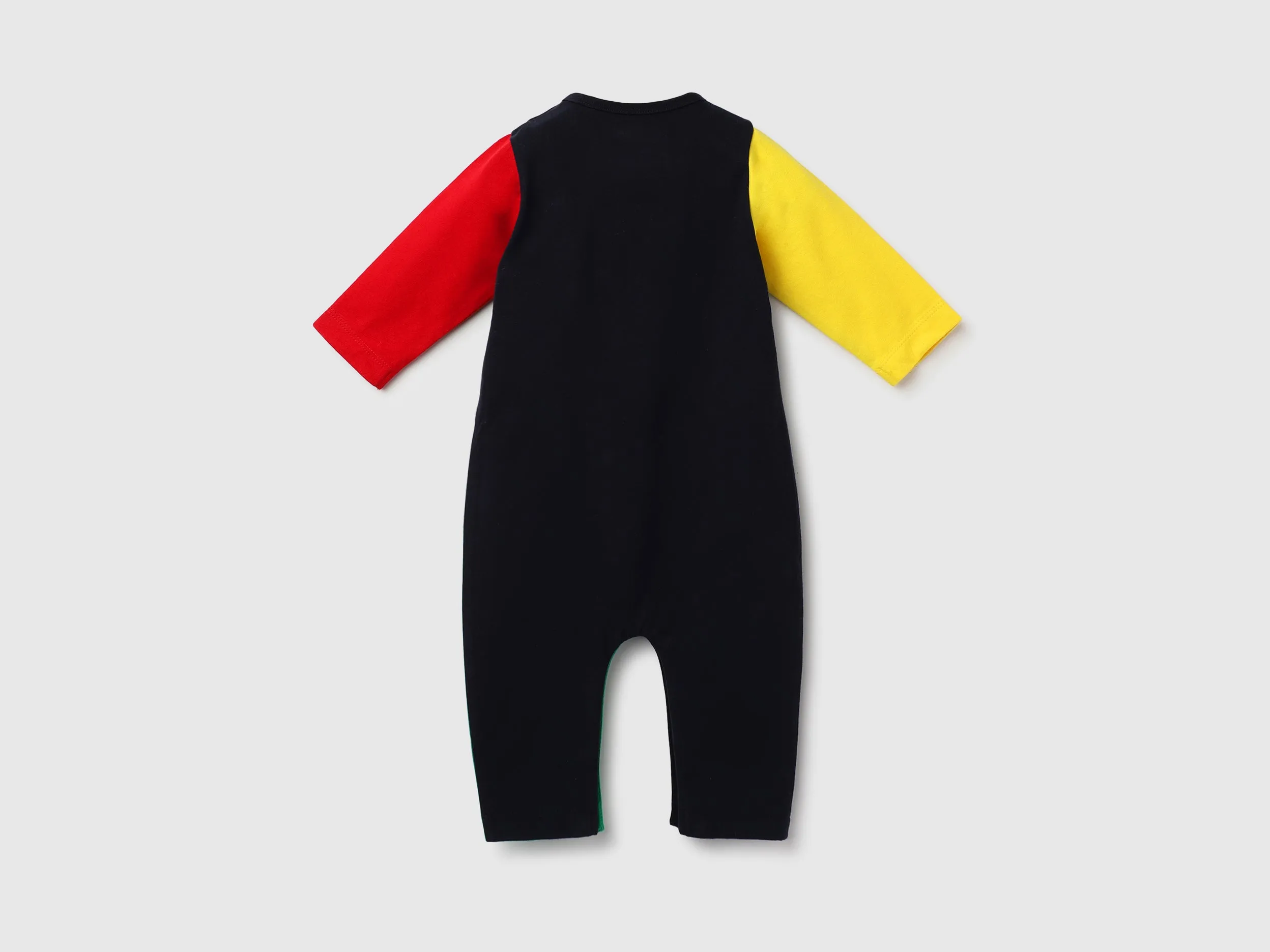 Pack of 6 Long and Short Rompers with T-Shirt, Trousers, Bib and Cap
