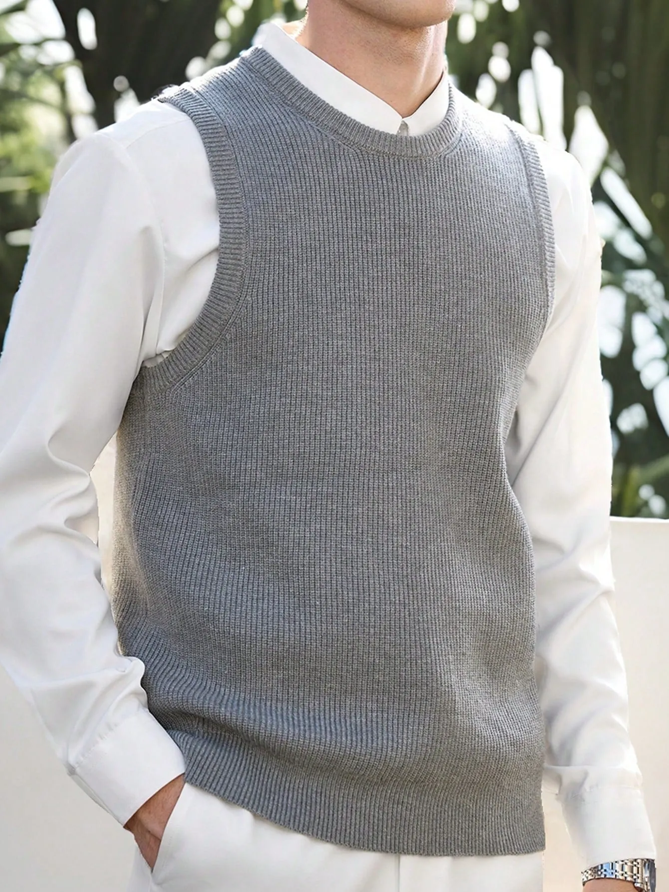 QA Bizwear Men's Basic Style Combined With Casual And Slightly Falling Shoulders, Sleeveless Round Neck Casual Knitted Vest Suitable For Autumn And Winter Seasons