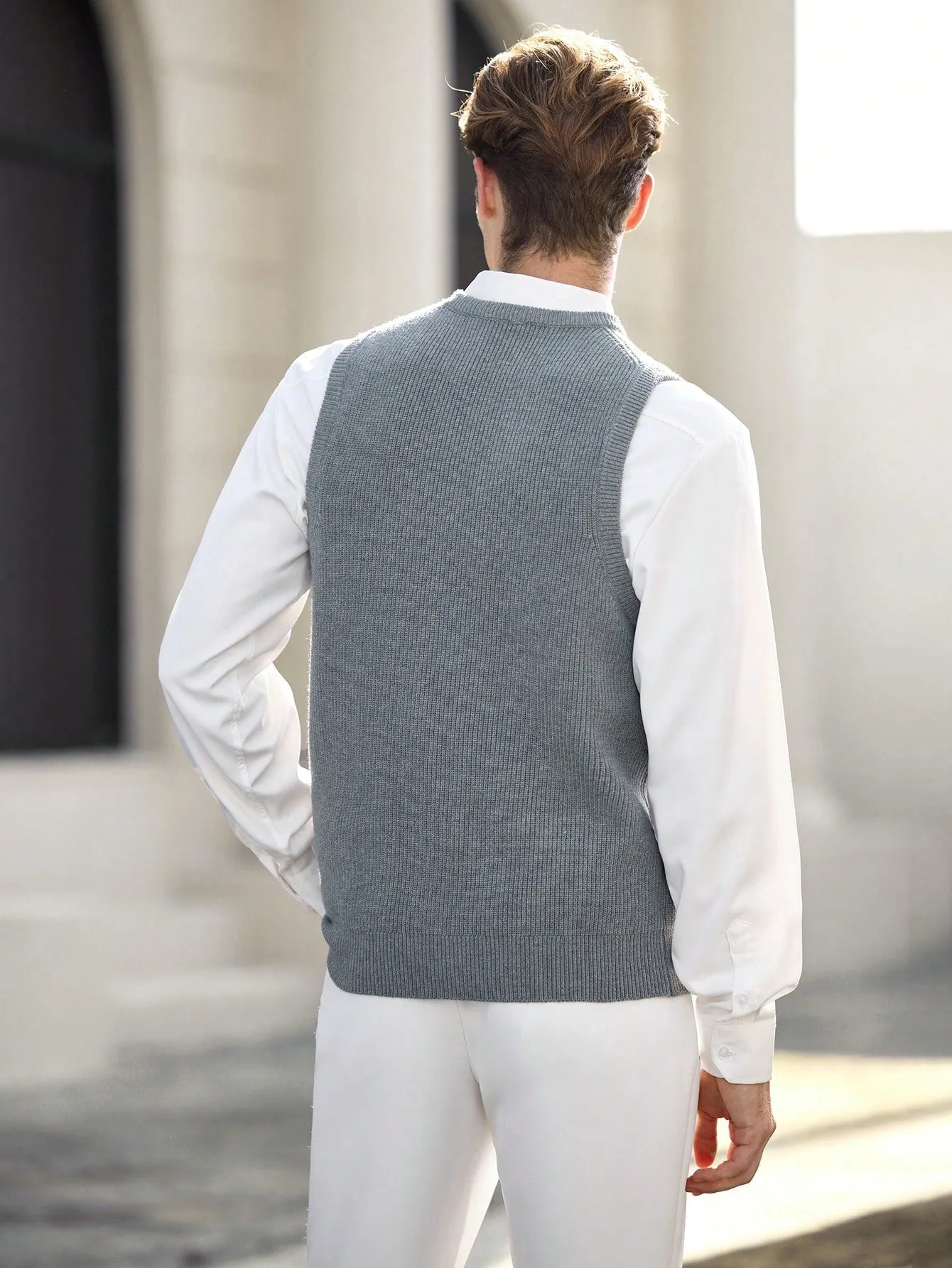 QA Bizwear Men's Basic Style Combined With Casual And Slightly Falling Shoulders, Sleeveless Round Neck Casual Knitted Vest Suitable For Autumn And Winter Seasons