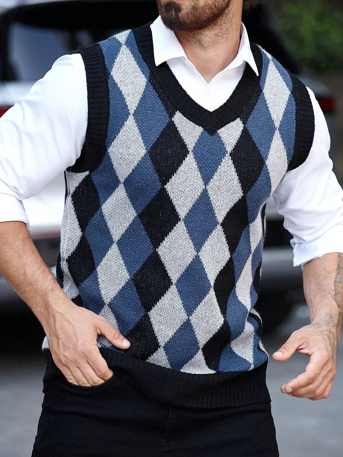 QA RivetRise Men V-Neck Geometric Printed Color Contrast Knitted Vest