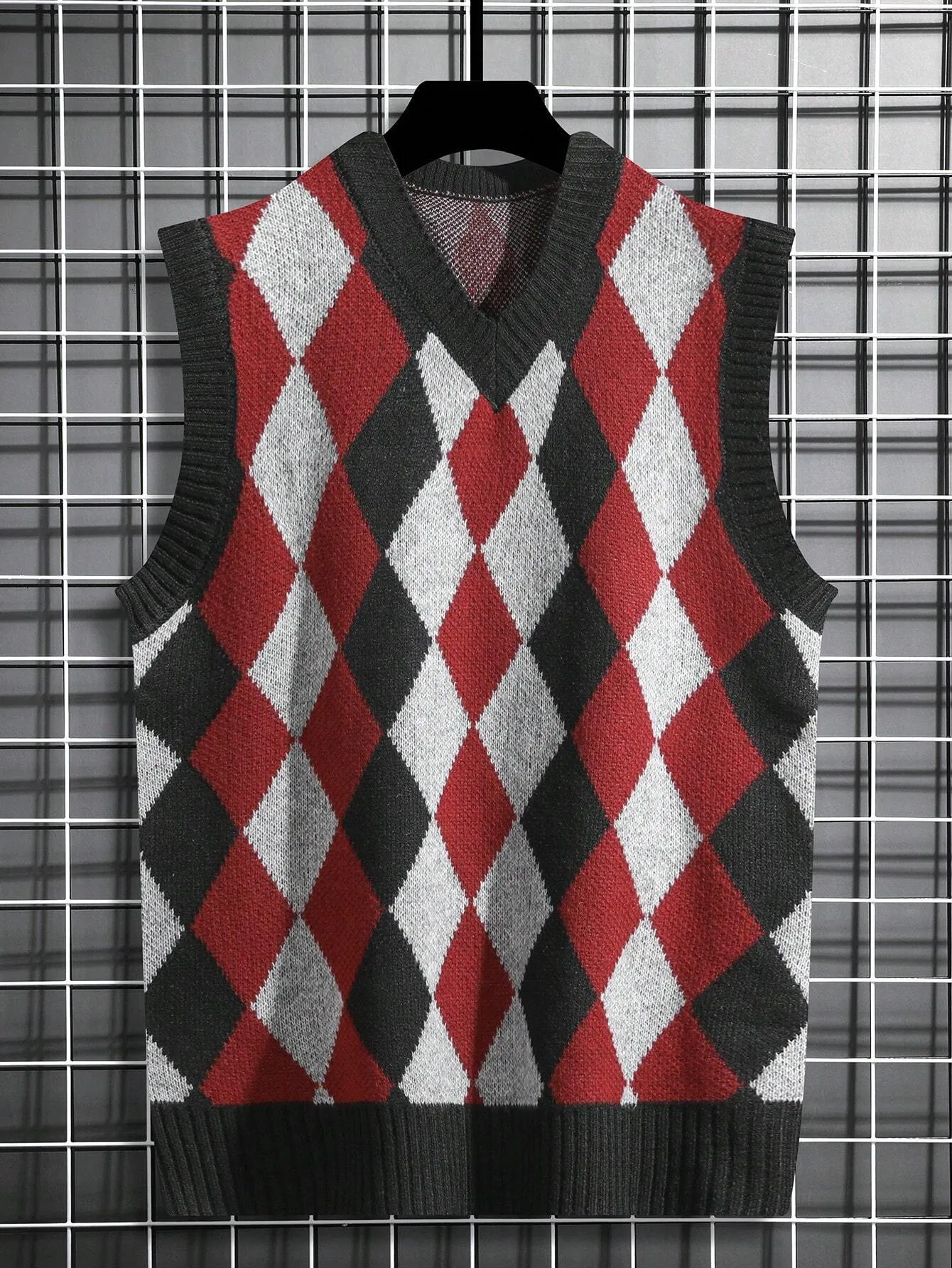 QA RivetRise Men V-Neck Geometric Printed Color Contrast Knitted Vest