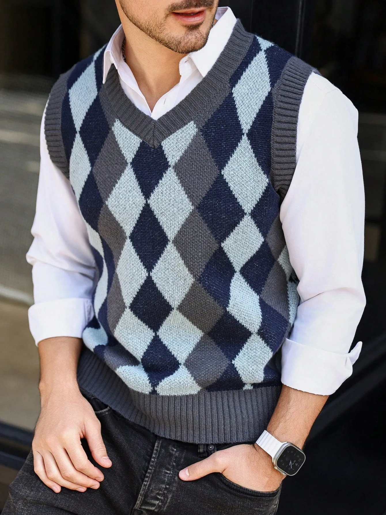 QA RivetRise Men V-Neck Geometric Printed Color Contrast Knitted Vest