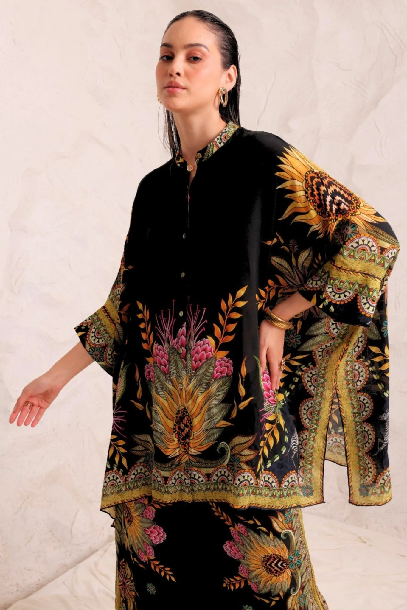 Queen Of Savannah Kaftan Top w Sleeves