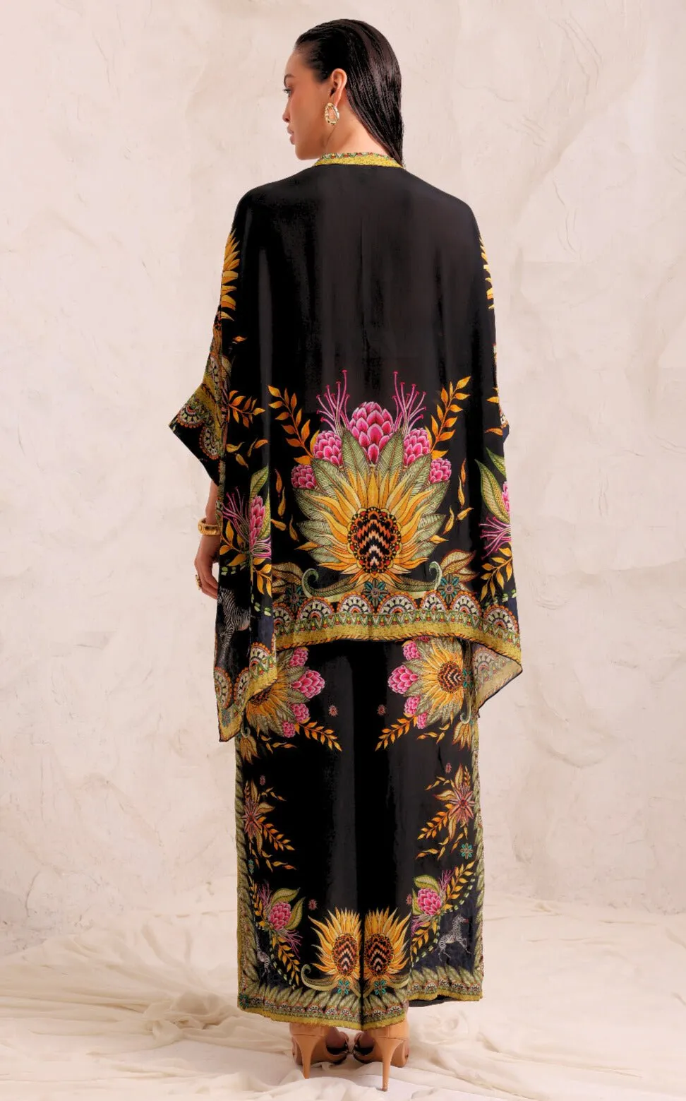 Queen Of Savannah Kaftan Top w Sleeves
