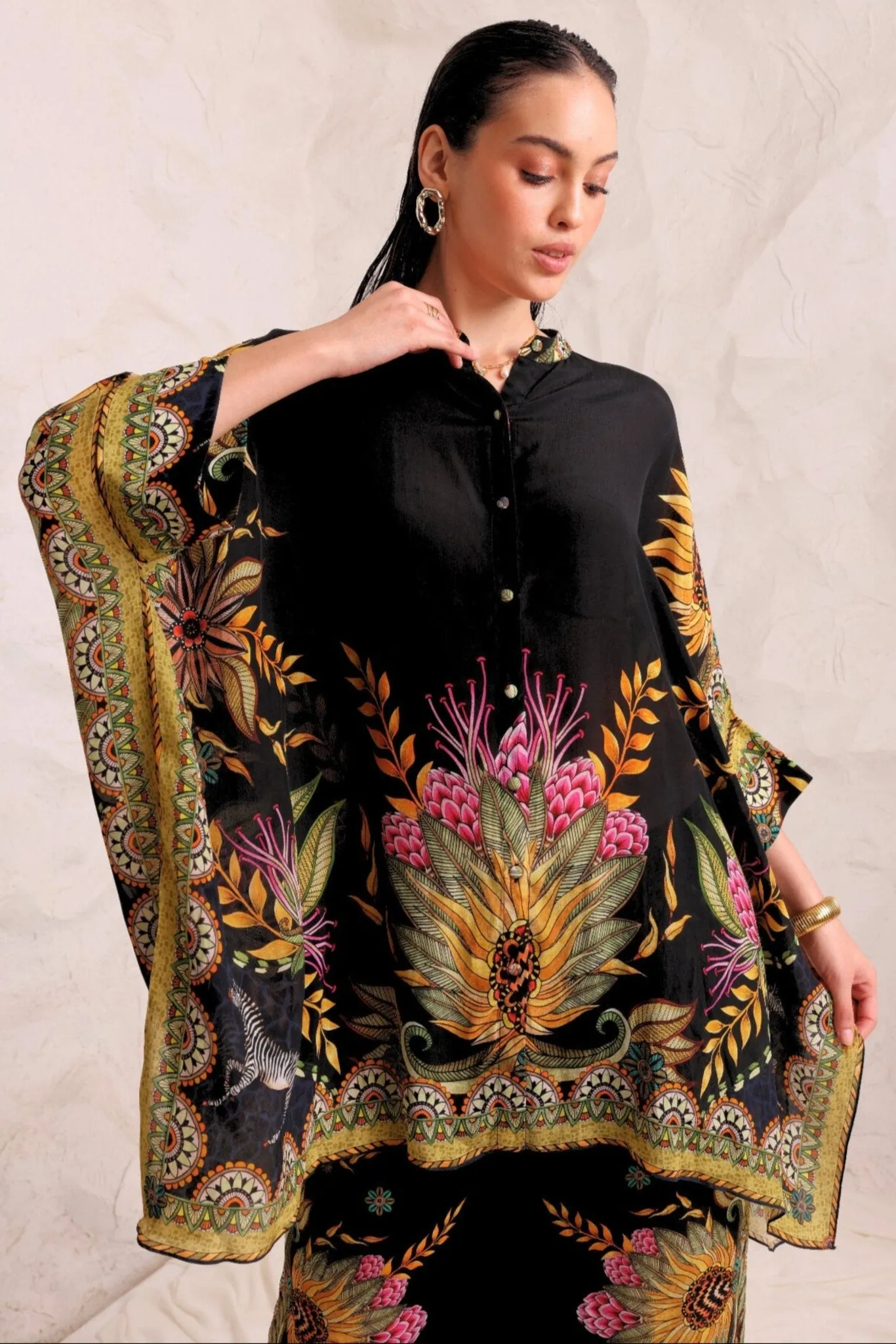 Queen Of Savannah Kaftan Top w Sleeves
