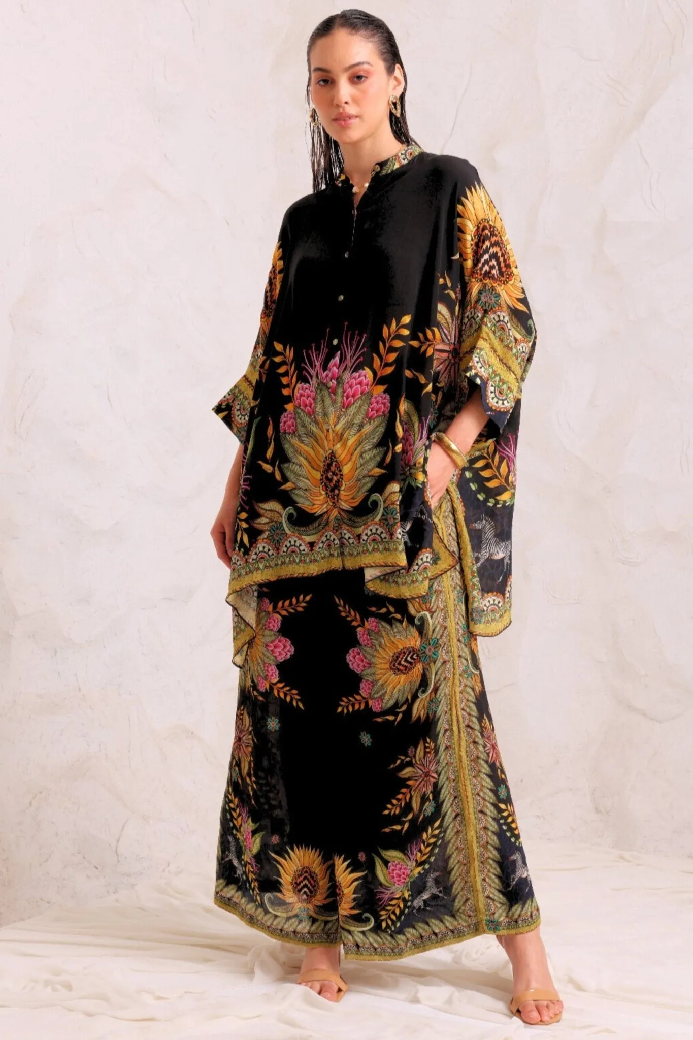 Queen Of Savannah Kaftan Top w Sleeves