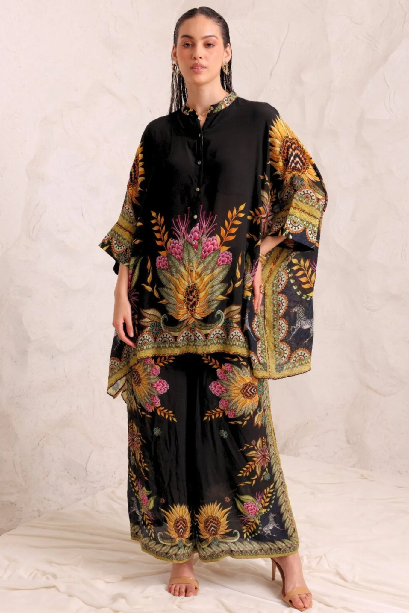 Queen Of Savannah Kaftan Top w Sleeves