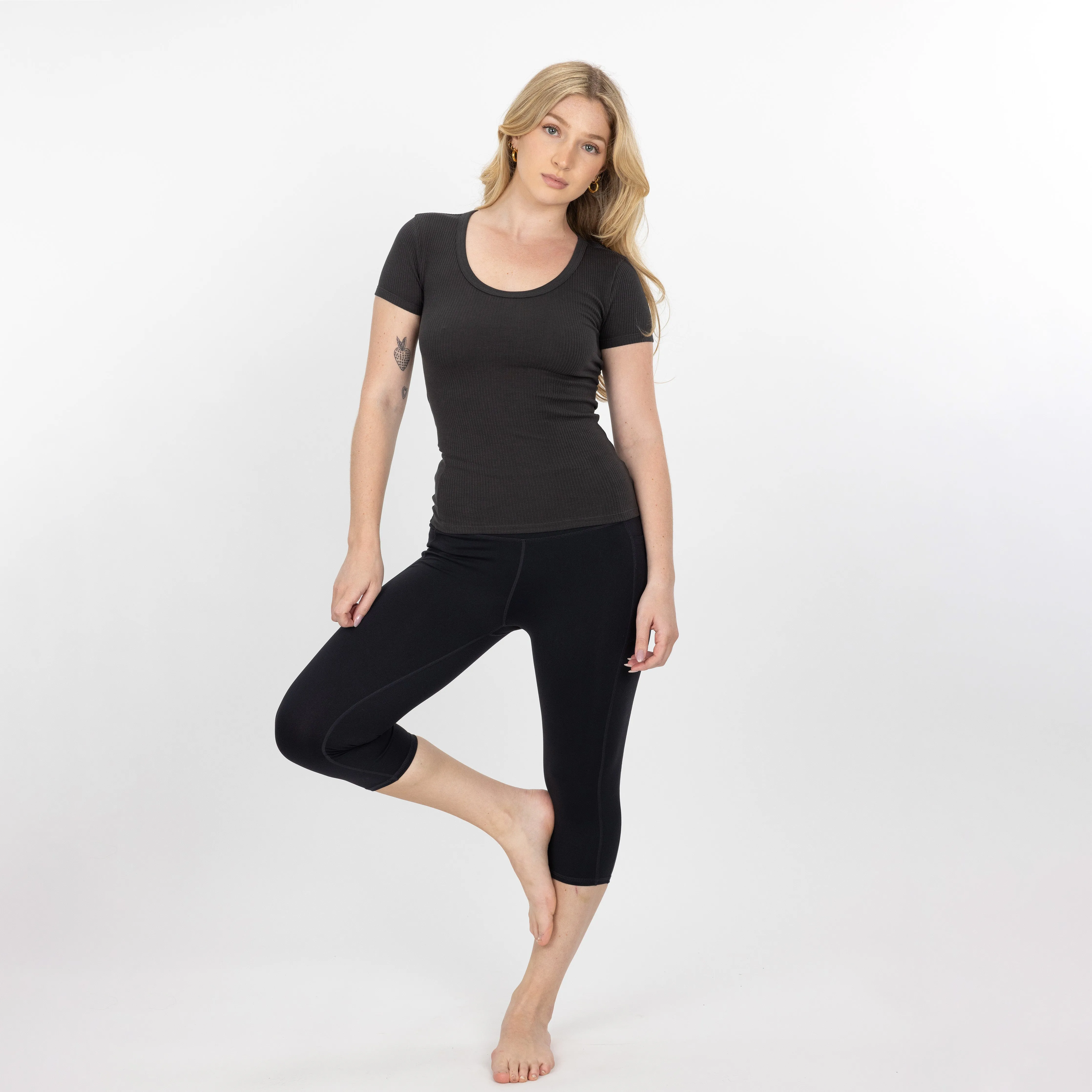 "Chunky" Cotton / Spandex Short Sleeve Scoop Neck Top - Pirate Black