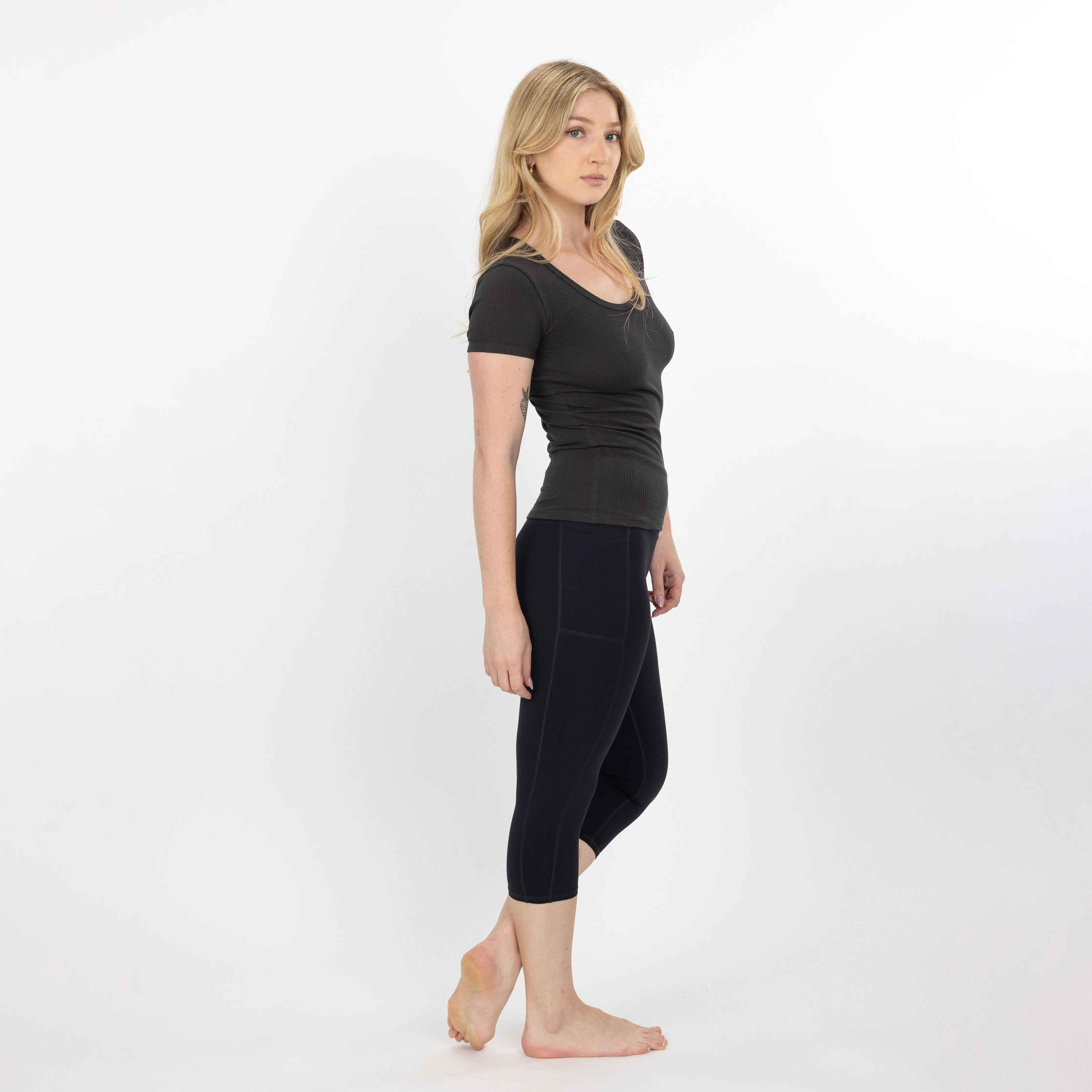 "Chunky" Cotton / Spandex Short Sleeve Scoop Neck Top - Pirate Black