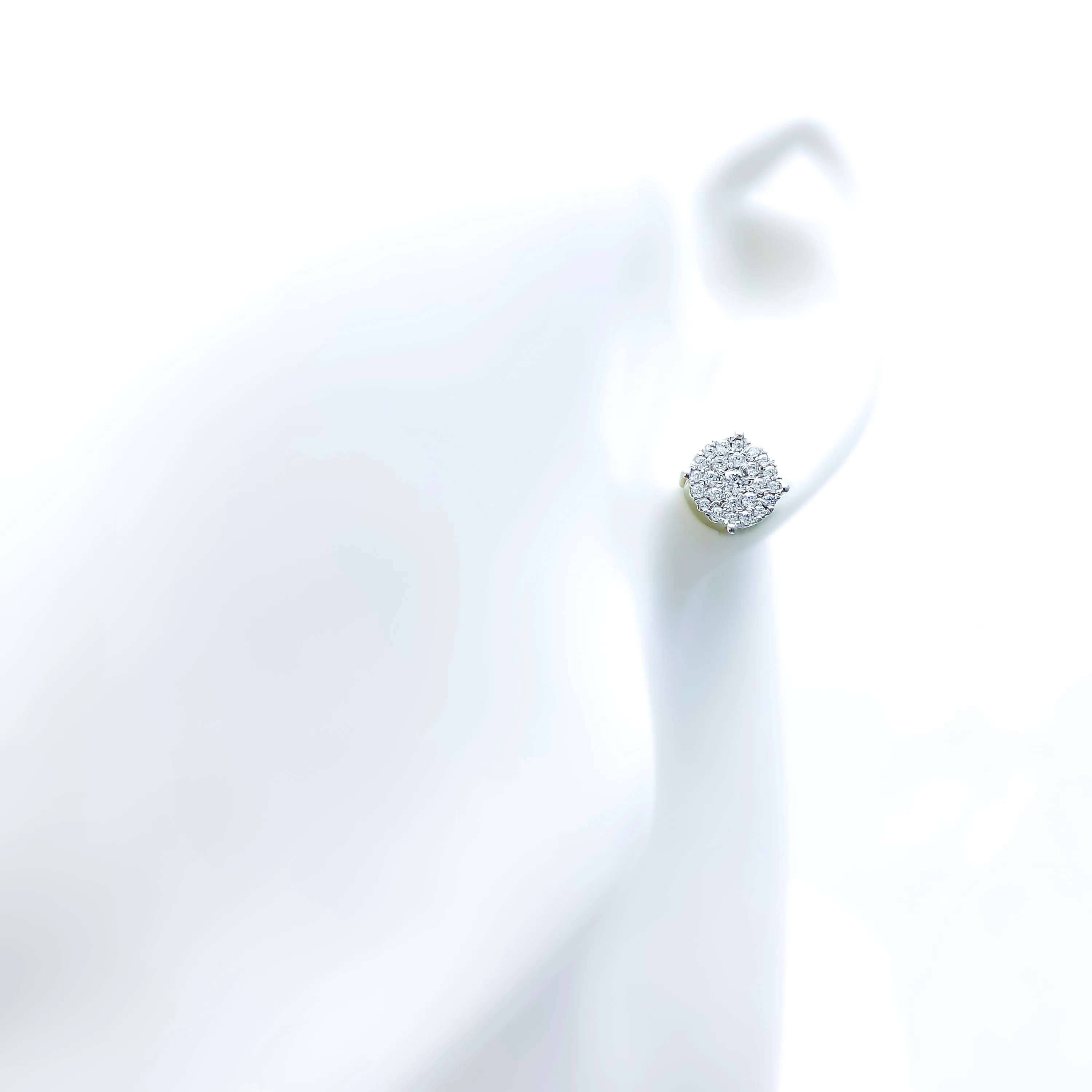 Rich Embellished 18K Gold   Diamond Earrings