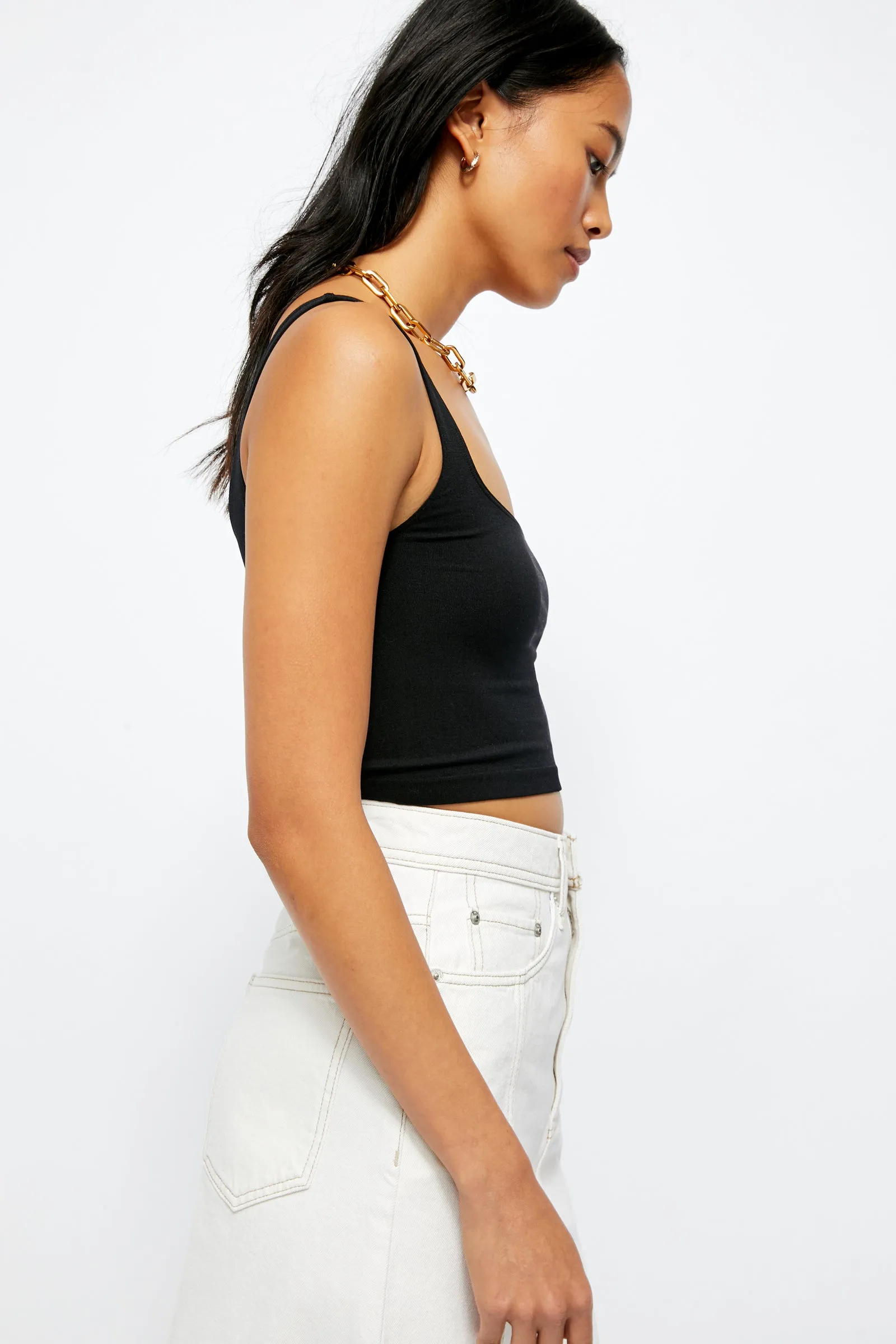Scoop Neck Crop