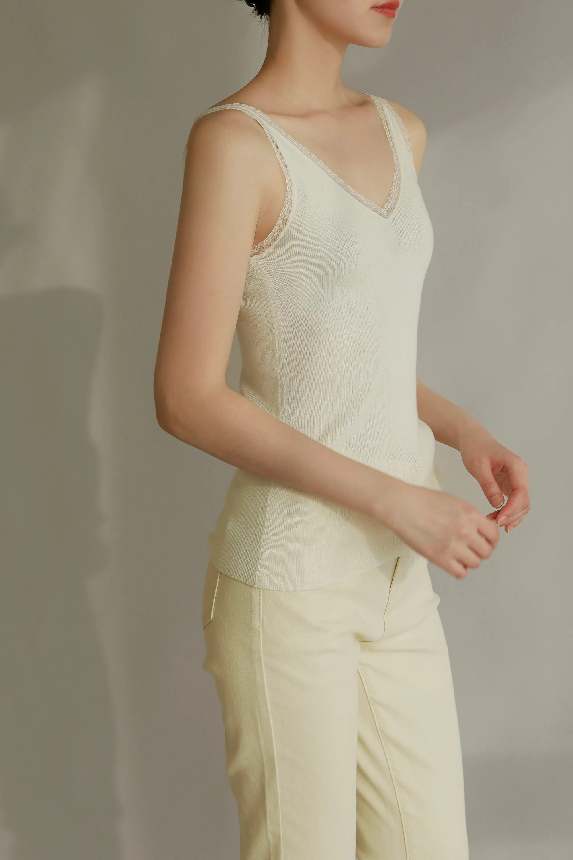 Soft Moment Cashmere And Wool Blend Tank - White