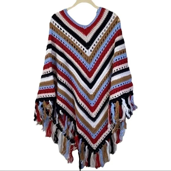Vicolo Handcrafted Bohemian Crochet Knitwear Knitted Fringe Cape Poncho
