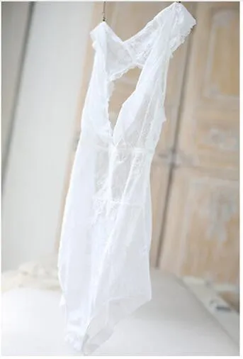 Women Rompers Sexy Full Lace Transparent Ultrathin Jumpsuits Skinny Bodysuit Girls Deep-v Comether Clothing
